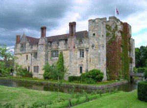 Who is Mary Boleyn, mistress of King Henry VIII? 