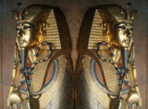Deformed fetuses in the tomb of the Pharaoh. Tutankhamun s family secret 