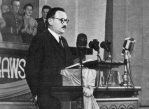 Stalin s matryoshkas. Was People s Poland ruled by doubles? 