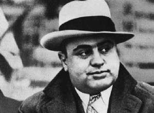Al Capone:Introduction to Crime and the Valentine Massacre 