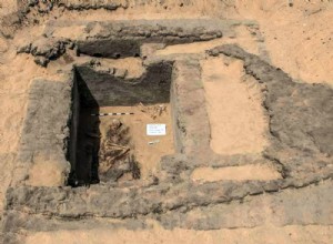 5,500-year-old tombs discovered in Abydos cemetery in Egypt 