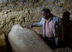 A new necropolis discovered in the Egyptian desert 