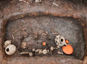 Discovery of a 2,000-year-old child s grave near Clermont 