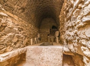 Egypt:five pharaonic tombs unearthed next to a pyramid at Saqqara 