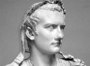 Caligula s Follies:from Food to Horse 